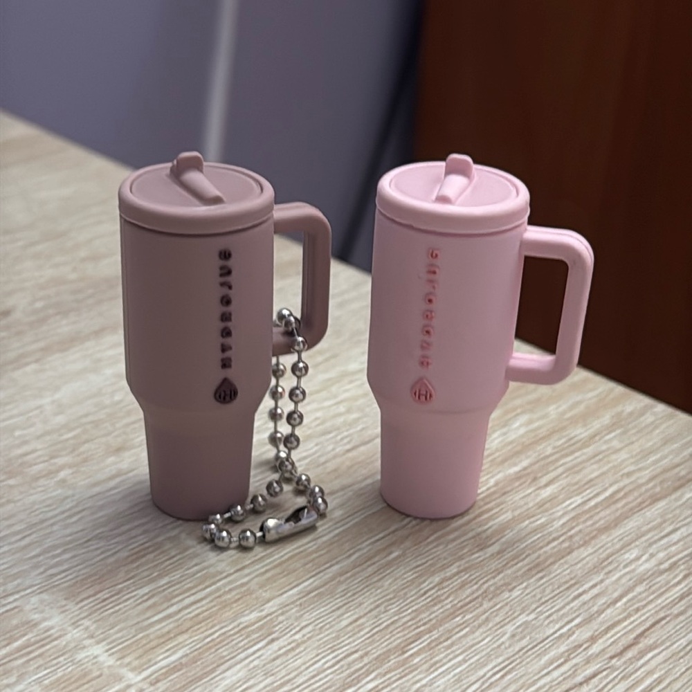 Hydrojug silicone keychains